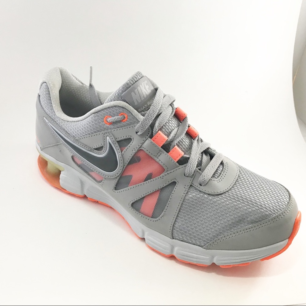 Nike REAX 12/07/11 like new, size 10.5